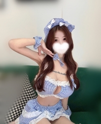 TG搜索：@av0988   Gleezy：av0988  恩雅  165cm 48kg Ecup 23歲 深邃五官 迷人電眼