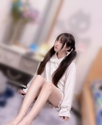 Telegram：jj639  賴：c8672 新北約炮精緻蘿莉臉 娃娃音嗲嗲的很會撒嬌粉嫩小穴很緊實