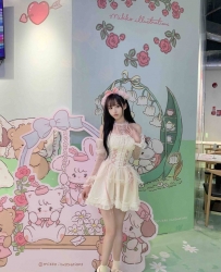 賴b80066  柔茹 160cm 白嫩美腿包你移不開眼睛 外型甜美