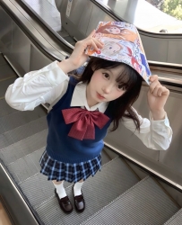 依稀 161cm Ccup 44kg 21歲 校花級學生妹  外表乖巧 內心騷得要命