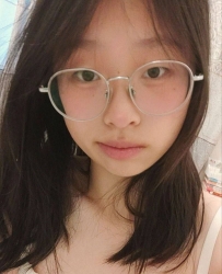 學生妹妹無奈出來賺學費 三點粉嫩 你會喜歡嗎+Gleezy：av0988