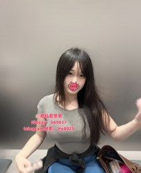 【加Gleezy賬號：b69037】 羅拉  162 夠騷~ 夠辣~ 夠性感妹妹的口技超級讚