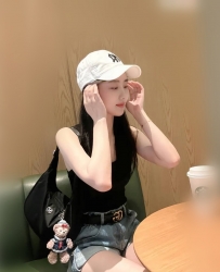 瀨：tv8833或Telegram： av0988 學生初次報班 清秀的臉蛋 很白皙