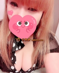 LINE:s52 台中奶妹 妹妹的奶奶真的好大
