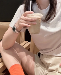 「第一次見面就心動的熟女魚」Line：xrs64