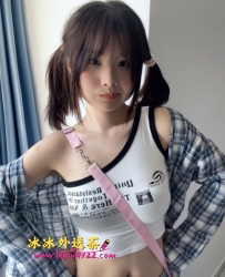 TG搜索：@cj69520 白皙皮膚跟臉蛋都很不錯 極品中的極品 性感火辣身材 最拿手奶泡~