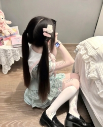 TG搜sk38266 糖豆豆 155cm B奶 18歲#高中學生  #第一次下海 看似清純可愛 實則反差很