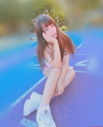 Gleezy：av0988 大眼女學生想不想解鎖 全程服務讓你嗨爆  內在粉粉嫩嫩 緊緻水多